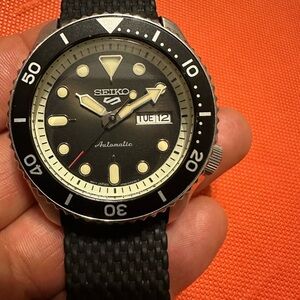 Seiko 5 Sport Mens SRPD95 Black Dial Automatic Silicone Band Watch